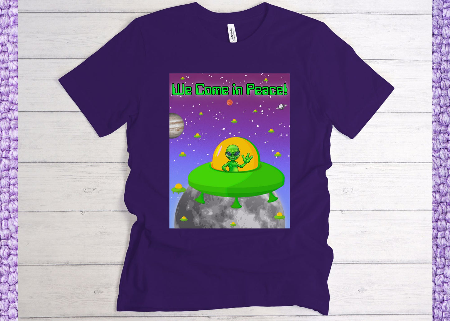 We Come In Peace Says the Friendly Alien - Short Sleeve T-Shirt